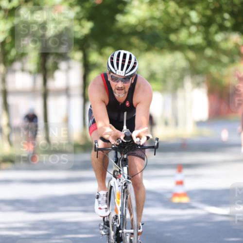 11.08.2024 - GEWOBA Citytriathlon Bremen H.Heesch http://msf.ph/oto/6797810 11.08.2024 11:52:51 Laufen  meine-sportfotos.de