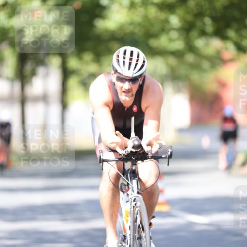 11.08.2024 - GEWOBA Citytriathlon Bremen H.Heesch http://msf.ph/oto/6797816 11.08.2024 11:52:52 Laufen  meine-sportfotos.de