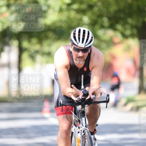11.08.2024 - GEWOBA Citytriathlon Bremen H.Heesch http://msf.ph/oto/6797821 11.08.2024 11:52:52 Laufen  meine-sportfotos.de