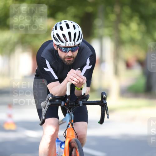 11.08.2024 - GEWOBA Citytriathlon Bremen H.Heesch http://msf.ph/oto/6797861 11.08.2024 11:52:56 Laufen  meine-sportfotos.de