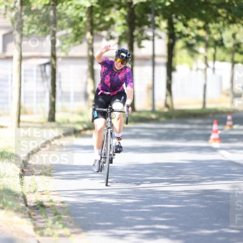 11.08.2024 - GEWOBA Citytriathlon Bremen H.Heesch http://msf.ph/oto/6797964 11.08.2024 11:53:19 Laufen  meine-sportfotos.de