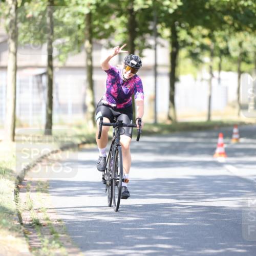 11.08.2024 - GEWOBA Citytriathlon Bremen H.Heesch http://msf.ph/oto/6797972 11.08.2024 11:53:20 Laufen  meine-sportfotos.de