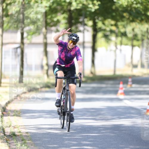 11.08.2024 - GEWOBA Citytriathlon Bremen H.Heesch http://msf.ph/oto/6797978 11.08.2024 11:53:20 Laufen  meine-sportfotos.de