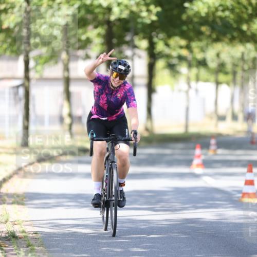 11.08.2024 - GEWOBA Citytriathlon Bremen H.Heesch http://msf.ph/oto/6797982 11.08.2024 11:53:20 Laufen  meine-sportfotos.de