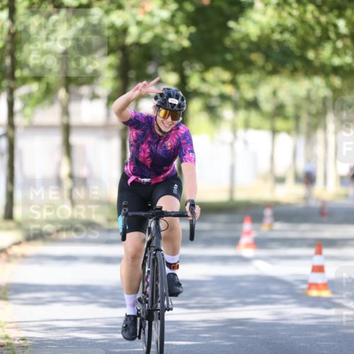 11.08.2024 - GEWOBA Citytriathlon Bremen H.Heesch http://msf.ph/oto/6797992 11.08.2024 11:53:20 Laufen  meine-sportfotos.de