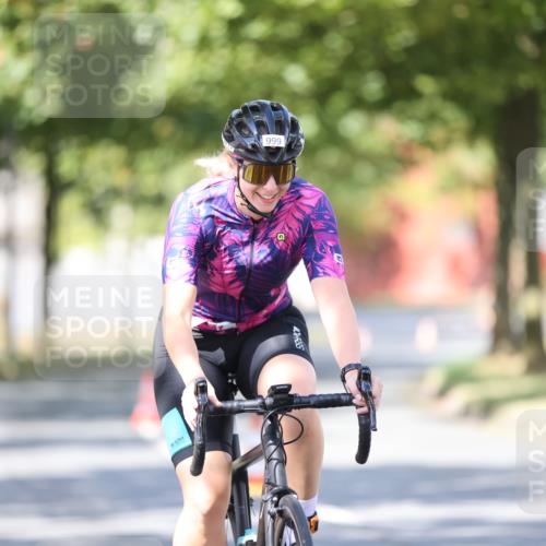 11.08.2024 - GEWOBA Citytriathlon Bremen H.Heesch http://msf.ph/oto/6798020 11.08.2024 11:53:21 Laufen  meine-sportfotos.de