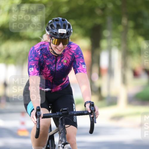 11.08.2024 - GEWOBA Citytriathlon Bremen H.Heesch http://msf.ph/oto/6798028 11.08.2024 11:53:21 Laufen  meine-sportfotos.de