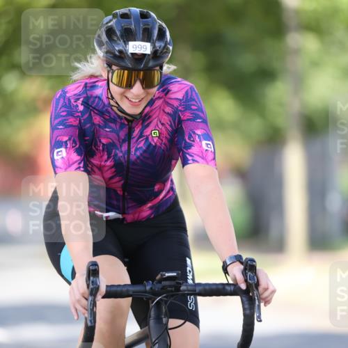 11.08.2024 - GEWOBA Citytriathlon Bremen H.Heesch http://msf.ph/oto/6798036 11.08.2024 11:53:21 Laufen  meine-sportfotos.de