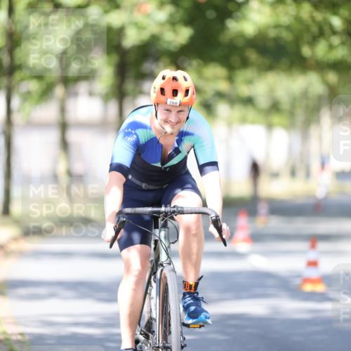 11.08.2024 - GEWOBA Citytriathlon Bremen H.Heesch http://msf.ph/oto/6798062 11.08.2024 11:53:32 Laufen  meine-sportfotos.de