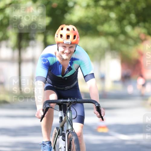 11.08.2024 - GEWOBA Citytriathlon Bremen H.Heesch http://msf.ph/oto/6798074 11.08.2024 11:53:32 Laufen  meine-sportfotos.de