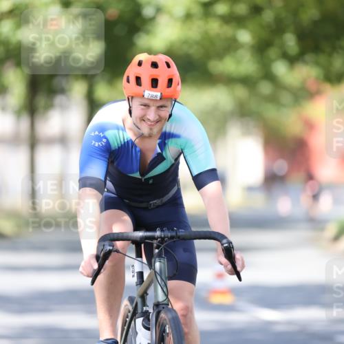 11.08.2024 - GEWOBA Citytriathlon Bremen H.Heesch http://msf.ph/oto/6798076 11.08.2024 11:53:32 Laufen  meine-sportfotos.de