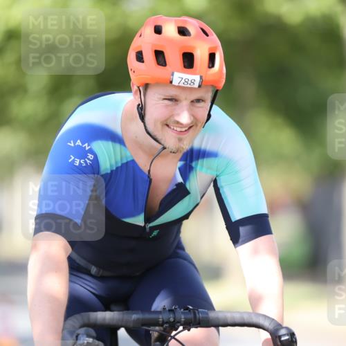 11.08.2024 - GEWOBA Citytriathlon Bremen H.Heesch http://msf.ph/oto/6798094 11.08.2024 11:53:33 Laufen  meine-sportfotos.de