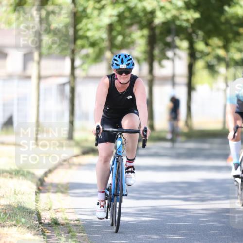 11.08.2024 - GEWOBA Citytriathlon Bremen H.Heesch http://msf.ph/oto/6798105 11.08.2024 11:53:40 Laufen  meine-sportfotos.de