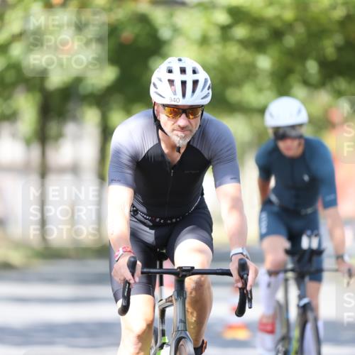 11.08.2024 - GEWOBA Citytriathlon Bremen H.Heesch http://msf.ph/oto/6798144 11.08.2024 11:53:45 Laufen  meine-sportfotos.de