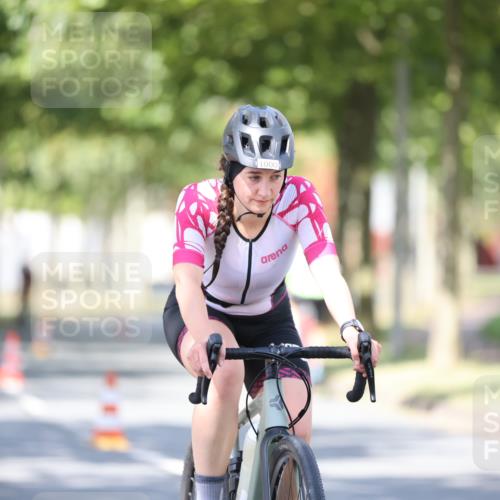 11.08.2024 - GEWOBA Citytriathlon Bremen H.Heesch http://msf.ph/oto/6798172 11.08.2024 11:54:00 Laufen  meine-sportfotos.de