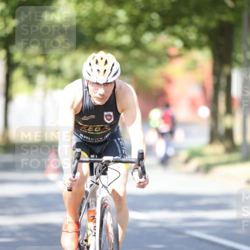 11.08.2024 - GEWOBA Citytriathlon Bremen H.Heesch http://msf.ph/oto/6798211 11.08.2024 11:54:03 Laufen  meine-sportfotos.de