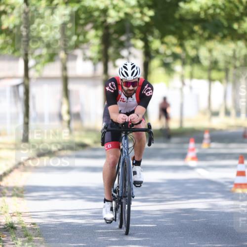 11.08.2024 - GEWOBA Citytriathlon Bremen H.Heesch http://msf.ph/oto/6798245 11.08.2024 11:54:07 Laufen  meine-sportfotos.de