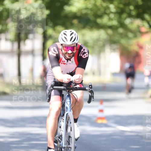 11.08.2024 - GEWOBA Citytriathlon Bremen H.Heesch http://msf.ph/oto/6798267 11.08.2024 11:54:08 Laufen  meine-sportfotos.de