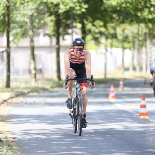 11.08.2024 - GEWOBA Citytriathlon Bremen H.Heesch http://msf.ph/oto/6798285 11.08.2024 11:54:12 Laufen  meine-sportfotos.de