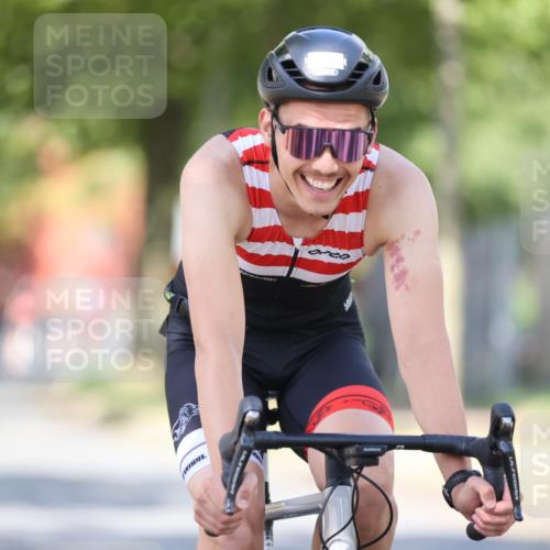 11.08.2024 - GEWOBA Citytriathlon Bremen H.Heesch http://msf.ph/oto/6798324 11.08.2024 11:54:13 Laufen  meine-sportfotos.de