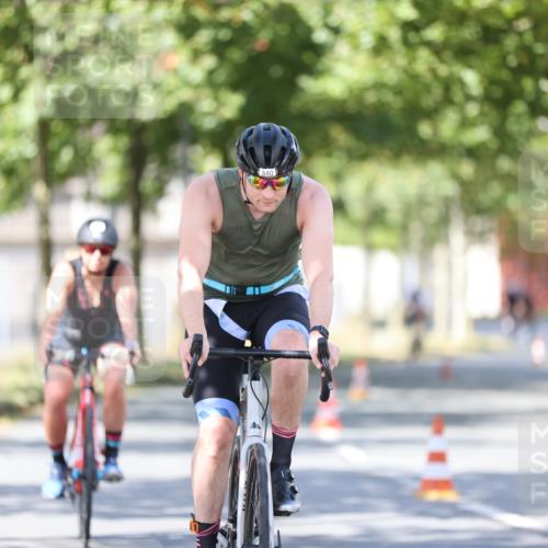 11.08.2024 - GEWOBA Citytriathlon Bremen H.Heesch http://msf.ph/oto/6798348 11.08.2024 11:54:25 Laufen  meine-sportfotos.de