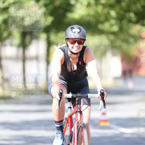 11.08.2024 - GEWOBA Citytriathlon Bremen H.Heesch http://msf.ph/oto/6798357 11.08.2024 11:54:26 Laufen  meine-sportfotos.de