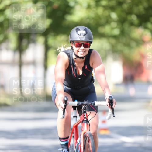 11.08.2024 - GEWOBA Citytriathlon Bremen H.Heesch http://msf.ph/oto/6798360 11.08.2024 11:54:27 Laufen  meine-sportfotos.de
