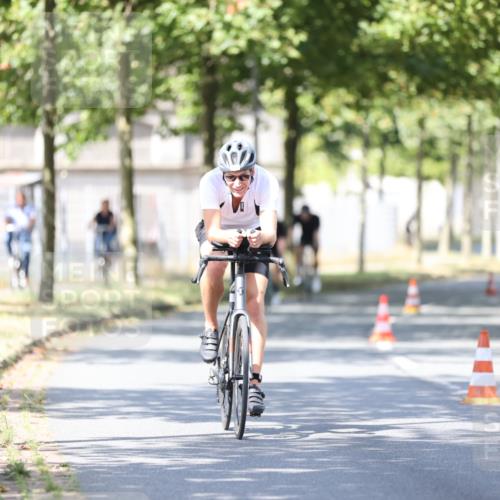 11.08.2024 - GEWOBA Citytriathlon Bremen H.Heesch http://msf.ph/oto/6798392 11.08.2024 11:54:33 Laufen  meine-sportfotos.de