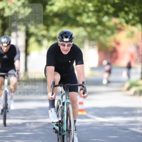 11.08.2024 - GEWOBA Citytriathlon Bremen H.Heesch http://msf.ph/oto/6798464 11.08.2024 11:54:38 Laufen  meine-sportfotos.de