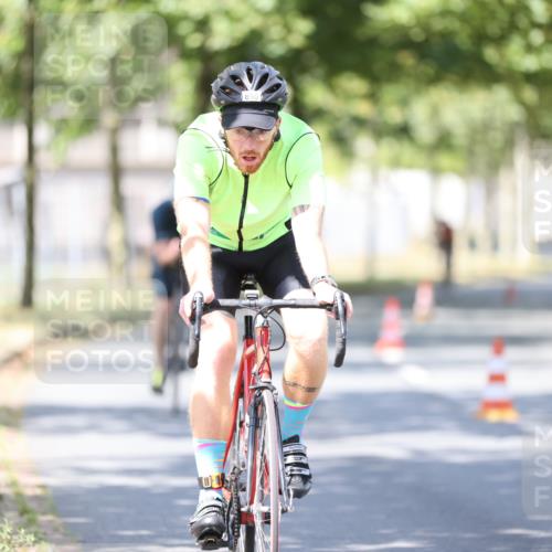 11.08.2024 - GEWOBA Citytriathlon Bremen H.Heesch http://msf.ph/oto/6798602 11.08.2024 11:54:51 Laufen  meine-sportfotos.de