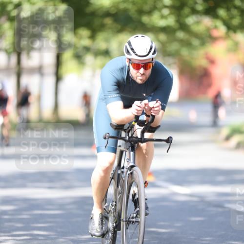 11.08.2024 - GEWOBA Citytriathlon Bremen H.Heesch http://msf.ph/oto/6798646 11.08.2024 11:54:53 Laufen  meine-sportfotos.de