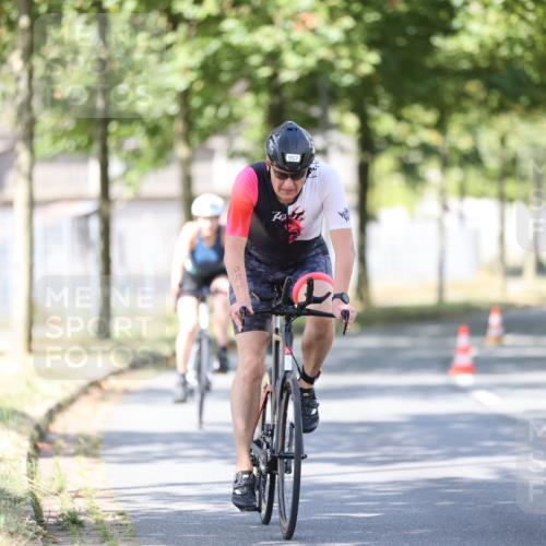 11.08.2024 - GEWOBA Citytriathlon Bremen H.Heesch http://msf.ph/oto/6798674 11.08.2024 11:54:56 Laufen  meine-sportfotos.de
