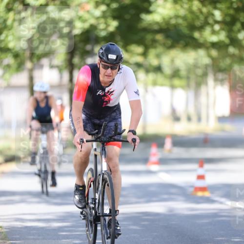 11.08.2024 - GEWOBA Citytriathlon Bremen H.Heesch http://msf.ph/oto/6798697 11.08.2024 11:54:56 Laufen  meine-sportfotos.de