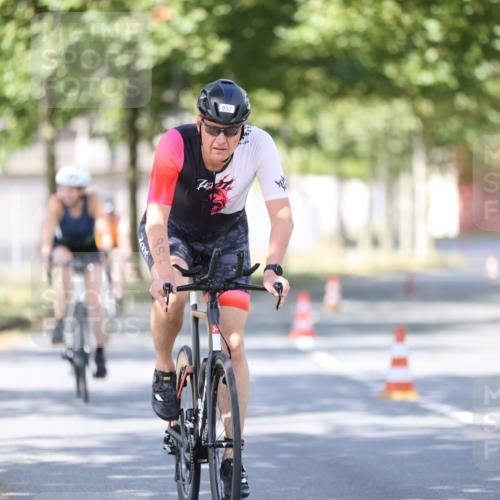 11.08.2024 - GEWOBA Citytriathlon Bremen H.Heesch http://msf.ph/oto/6798700 11.08.2024 11:54:56 Laufen  meine-sportfotos.de