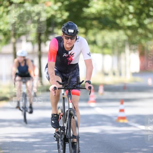 11.08.2024 - GEWOBA Citytriathlon Bremen H.Heesch http://msf.ph/oto/6798704 11.08.2024 11:54:56 Laufen  meine-sportfotos.de