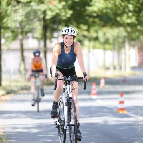 11.08.2024 - GEWOBA Citytriathlon Bremen H.Heesch http://msf.ph/oto/6798723 11.08.2024 11:54:57 Laufen  meine-sportfotos.de