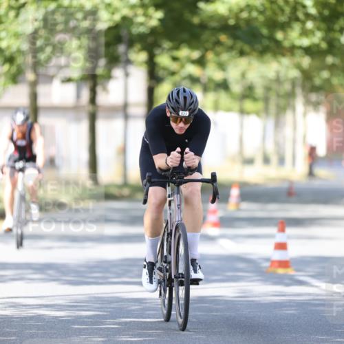 11.08.2024 - GEWOBA Citytriathlon Bremen H.Heesch http://msf.ph/oto/6798826 11.08.2024 11:55:40 Laufen  meine-sportfotos.de