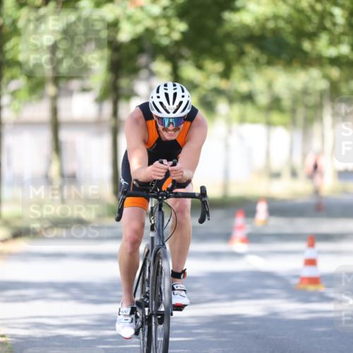 11.08.2024 - GEWOBA Citytriathlon Bremen H.Heesch http://msf.ph/oto/6798961 11.08.2024 11:55:49 Laufen  meine-sportfotos.de