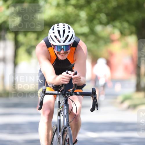 11.08.2024 - GEWOBA Citytriathlon Bremen H.Heesch http://msf.ph/oto/6799002 11.08.2024 11:55:49 Laufen  meine-sportfotos.de