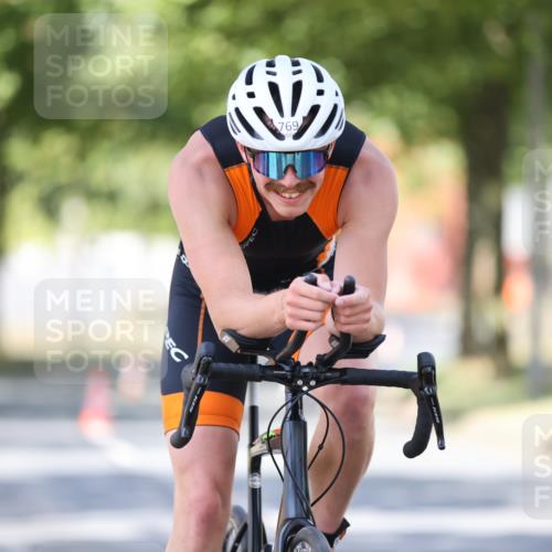 11.08.2024 - GEWOBA Citytriathlon Bremen H.Heesch http://msf.ph/oto/6799010 11.08.2024 11:55:49 Laufen  meine-sportfotos.de