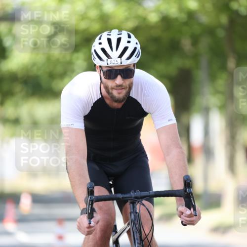 11.08.2024 - GEWOBA Citytriathlon Bremen H.Heesch http://msf.ph/oto/6799105 11.08.2024 11:56:12 Laufen  meine-sportfotos.de