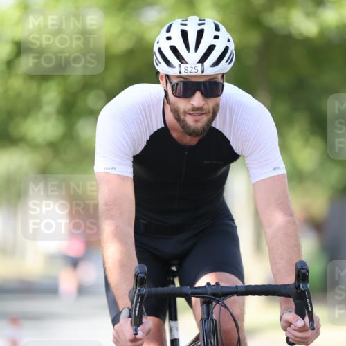 11.08.2024 - GEWOBA Citytriathlon Bremen H.Heesch http://msf.ph/oto/6799111 11.08.2024 11:56:12 Laufen  meine-sportfotos.de