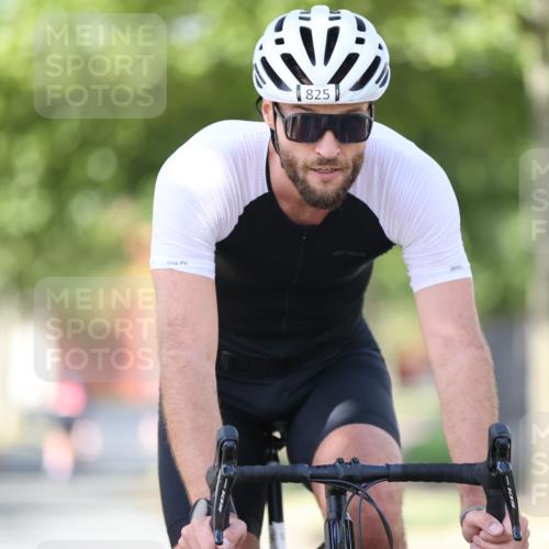 11.08.2024 - GEWOBA Citytriathlon Bremen H.Heesch http://msf.ph/oto/6799114 11.08.2024 11:56:12 Laufen  meine-sportfotos.de