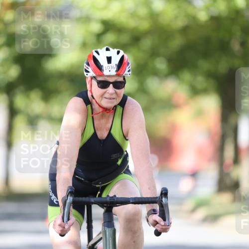 11.08.2024 - GEWOBA Citytriathlon Bremen H.Heesch http://msf.ph/oto/6799124 11.08.2024 11:56:15 Laufen  meine-sportfotos.de