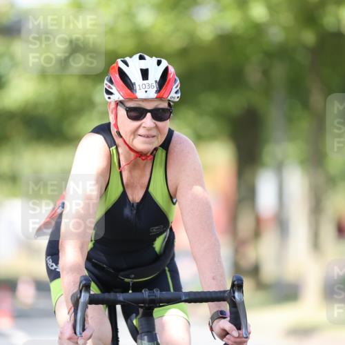 11.08.2024 - GEWOBA Citytriathlon Bremen H.Heesch http://msf.ph/oto/6799130 11.08.2024 11:56:15 Laufen  meine-sportfotos.de