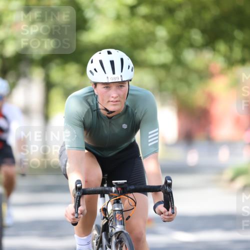11.08.2024 - GEWOBA Citytriathlon Bremen H.Heesch http://msf.ph/oto/6799139 11.08.2024 11:56:16 Laufen  meine-sportfotos.de