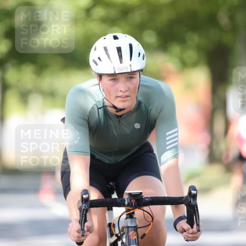 11.08.2024 - GEWOBA Citytriathlon Bremen H.Heesch http://msf.ph/oto/6799148 11.08.2024 11:56:16 Laufen  meine-sportfotos.de