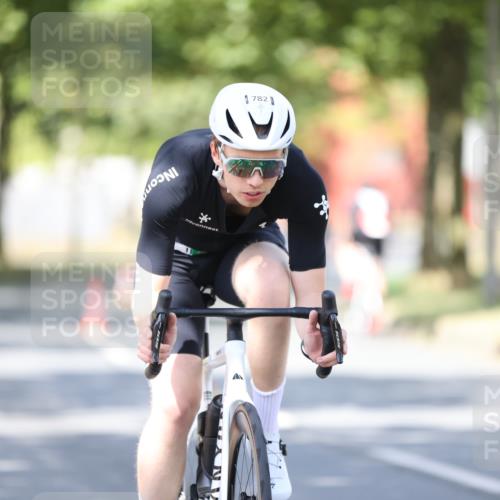 11.08.2024 - GEWOBA Citytriathlon Bremen H.Heesch http://msf.ph/oto/6799198 11.08.2024 11:56:27 Laufen  meine-sportfotos.de