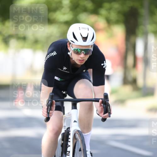 11.08.2024 - GEWOBA Citytriathlon Bremen H.Heesch http://msf.ph/oto/6799200 11.08.2024 11:56:27 Laufen  meine-sportfotos.de