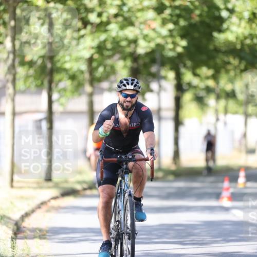 11.08.2024 - GEWOBA Citytriathlon Bremen H.Heesch http://msf.ph/oto/6799216 11.08.2024 11:56:29 Laufen  meine-sportfotos.de